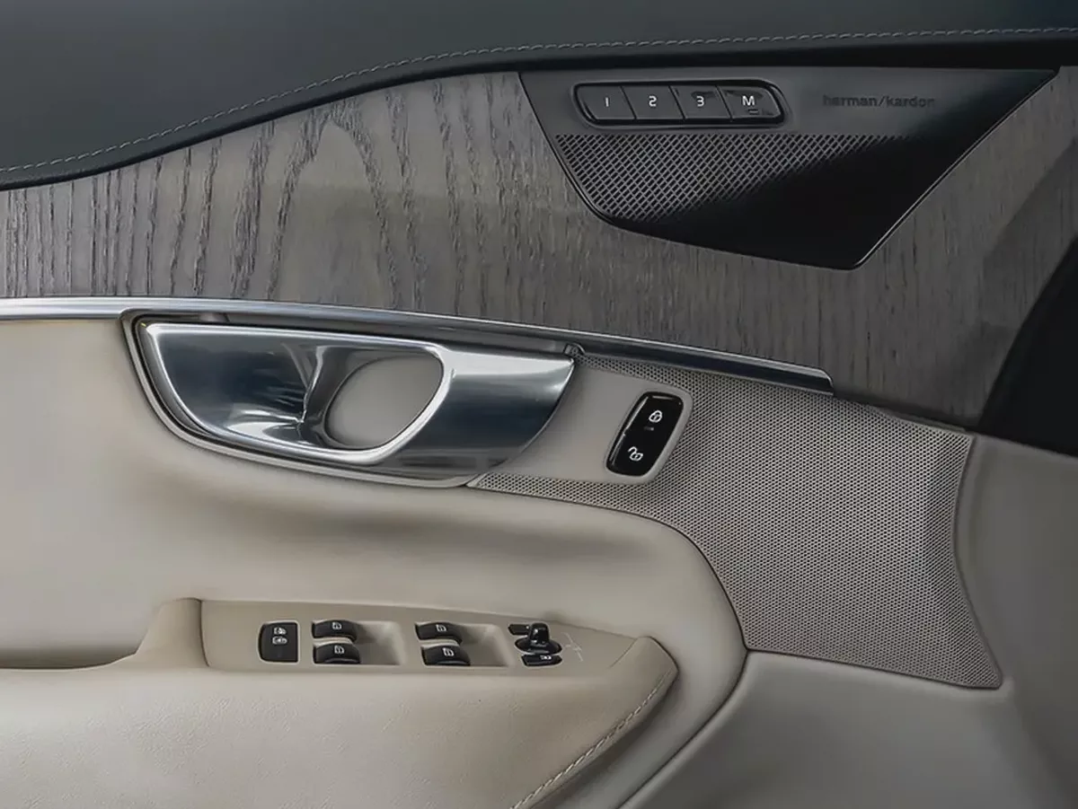 2,971 AED / 60 months | 0% DP | 2023 Volvo XC90 B5 Plus Bright / Volvo Warranty-10-10
