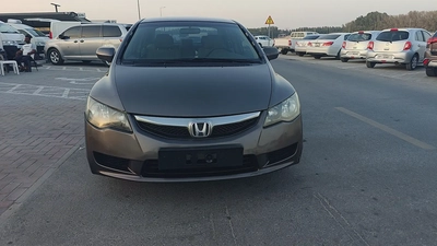 Honda Civic i-VTEC GCC – Reliable  Fuel Effi-0