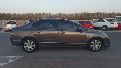 Honda Civic i-VTEC GCC – Reliable  Fuel Effi-5
