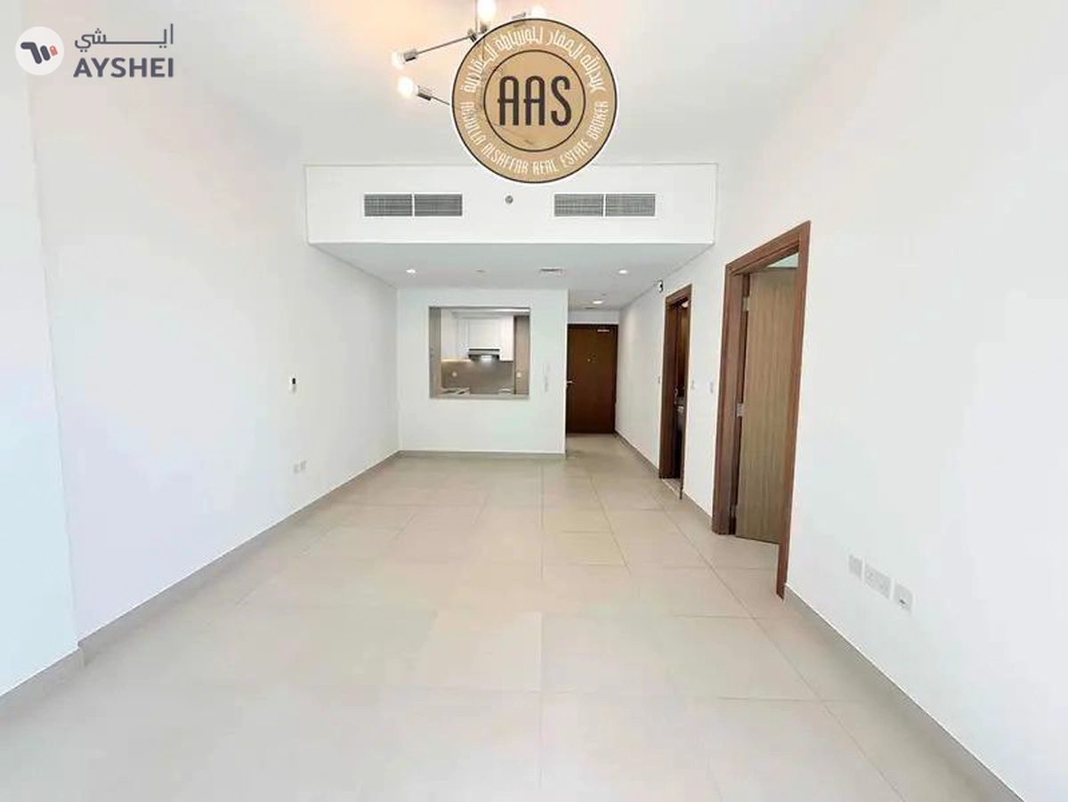 SPACIOUS 1BHK | 75K IN 4 CHEQUE PAYMENTS | FREE PARKING-5-5