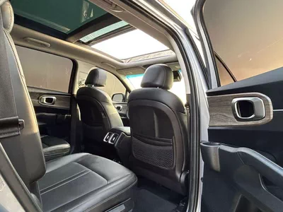 Kia Sorento EX 2021 Kia Sorento EX 2.5L V4 - Push Start 7 Leather Seats - Front Back Radar - Full Screen - Panorami-16