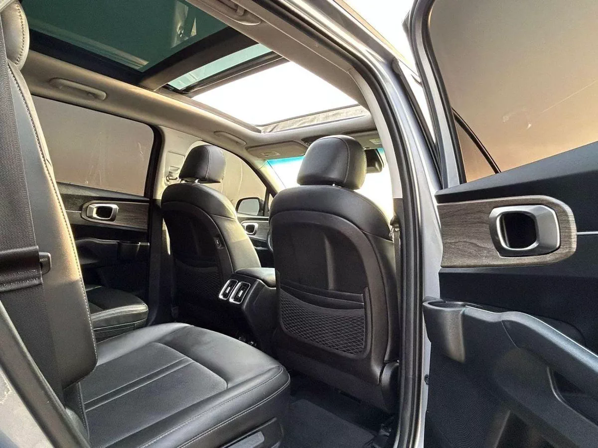 Kia Sorento EX 2021 Kia Sorento EX 2.5L V4 - Push Start 7 Leather Seats - Front Back Radar - Full Screen - Panorami-16-0
