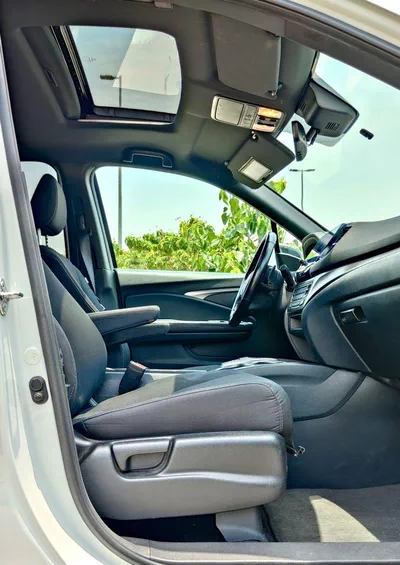 Honda Passport TOURING (NON GCC) V6 3.5L Sport AWD Original paint 2021 Canadian Specs-15