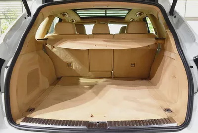 V8 Engine 4.8L . GCC . Excellent Condition . Single Owner..-17