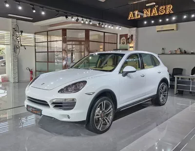 V8 Engine 4.8L . GCC . Excellent Condition . Single Owner..-2