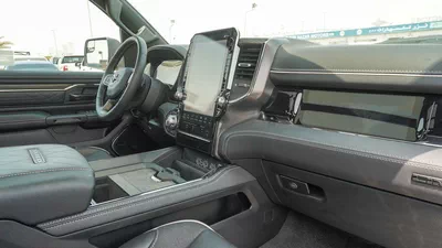 RAM 1500 LIMITED NIGHT EDITION Limited 3.0L-11