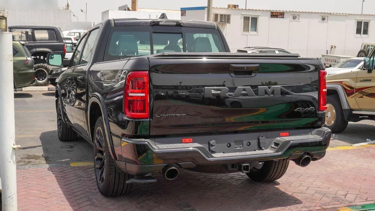 RAM 1500 LIMITED NIGHT EDITION Limited 3.0L-16-0