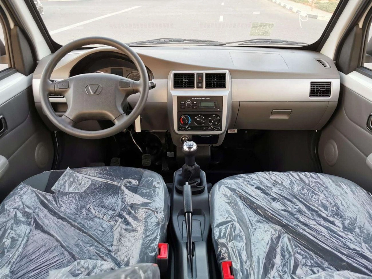 Victory V2 STANDARD STD MINI BUS / 7 SEATER / 1.5L PETROL V4 M/T / AIRBAGS & ABS-13-0