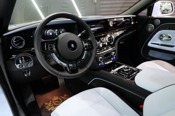 Rolls-Royce Spectre 2024