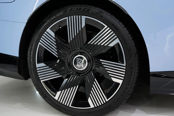 Rolls-Royce Spectre 2024