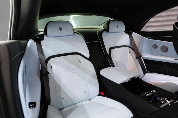 Rolls-Royce Spectre 2024