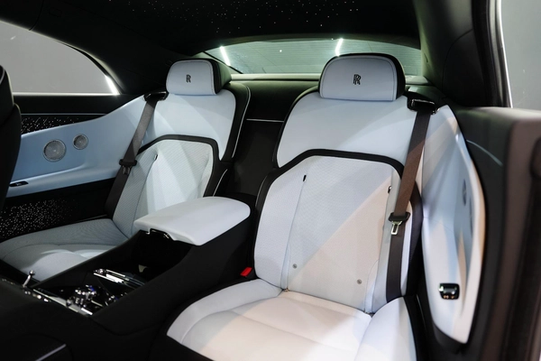Rolls-Royce Spectre 2024
