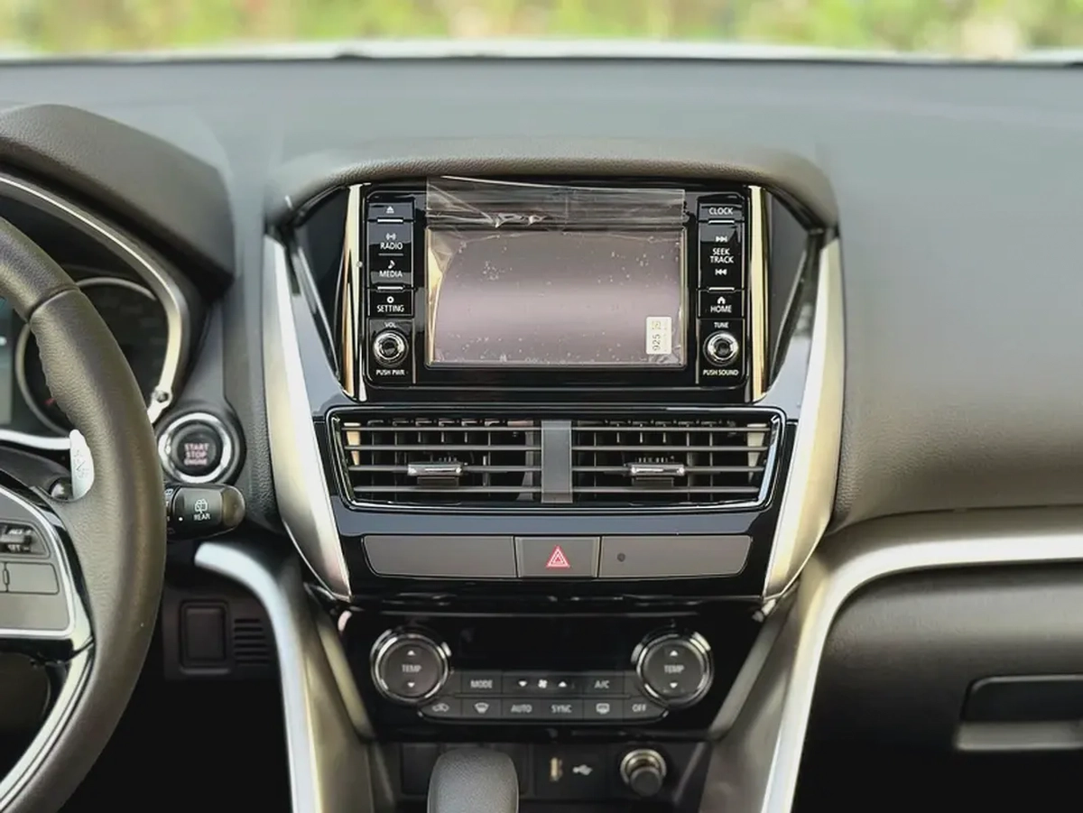 Mitsubishi Eclipse Cross /2025 /Top Line-5-5