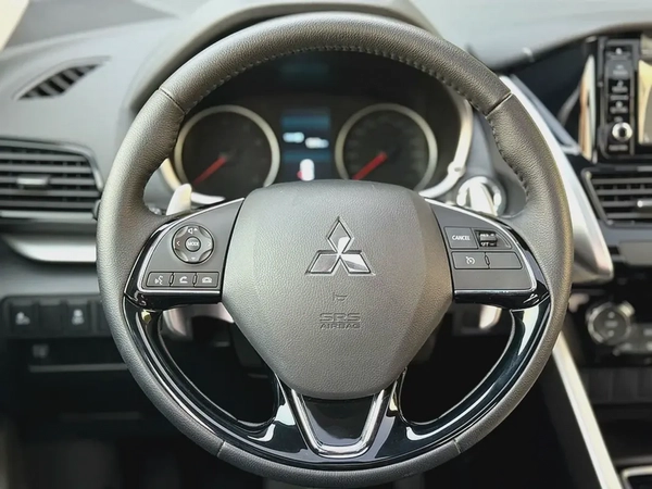 Mitsubishi Eclipse Cross /2025 /Top Line