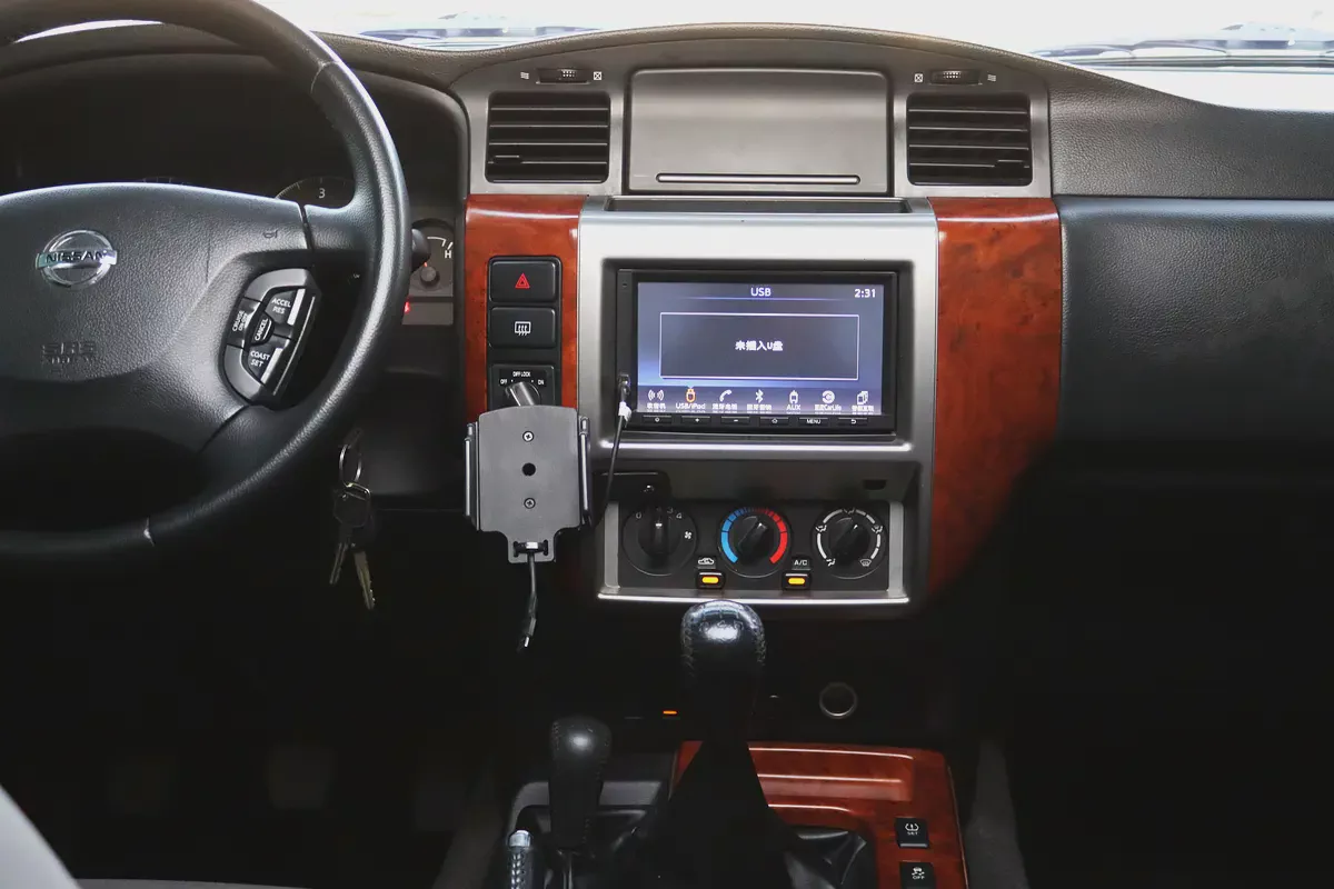 Nissan Patrol Safari 2021 GCC Specs-16-16