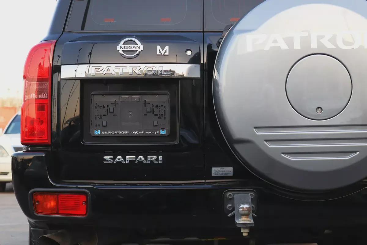 Nissan Patrol Safari 2021 GCC Specs-7-7