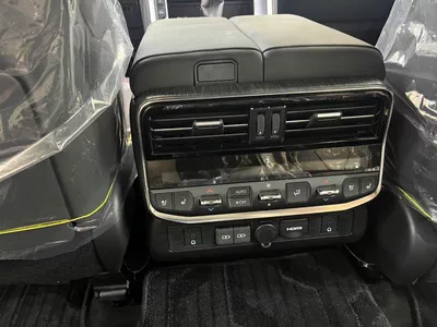 Toyota Land Cruiser VXR-14