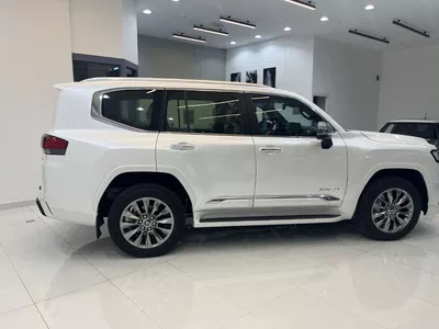 Toyota Land Cruiser VXR-4