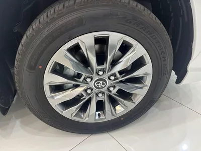Toyota Land Cruiser VXR-7