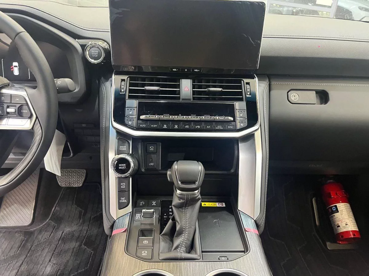 Toyota Land Cruiser VXR-16-0