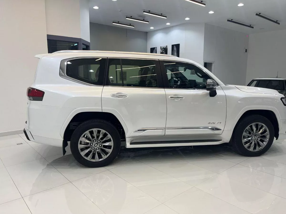Toyota Land Cruiser VXR-4-0