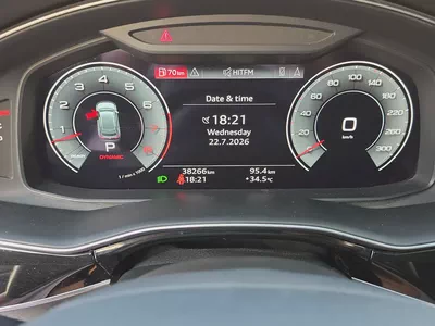 Audi Q8 2023 55 TFSI quattro S line Black Edition - GCC Specs - Pristine Condition-16