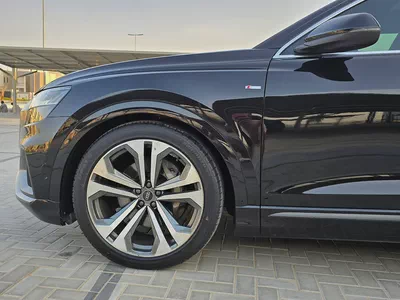 Audi Q8 2023 55 TFSI quattro S line Black Edition - GCC Specs - Pristine Condition-17