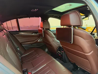 2018 BMW 5-Series 550i Executive GCC Specs-10