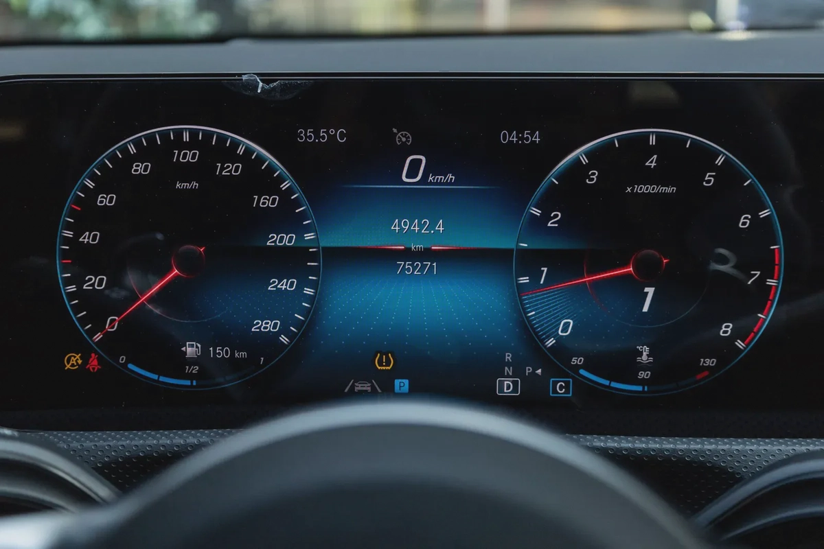 Mercedes-Benz A-Class 35 AMG 2022-10-10