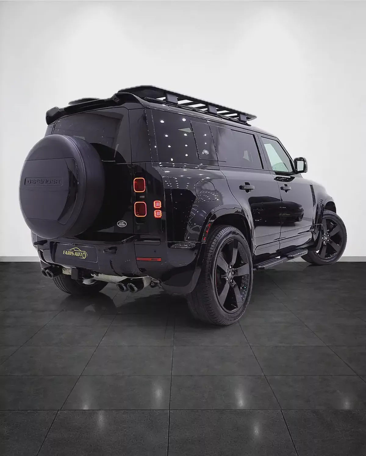 DEFENDER 110 S P300 - V4 - WITH PREMIUM ACCESSORIES IN PERFECT CONDITION-3-3