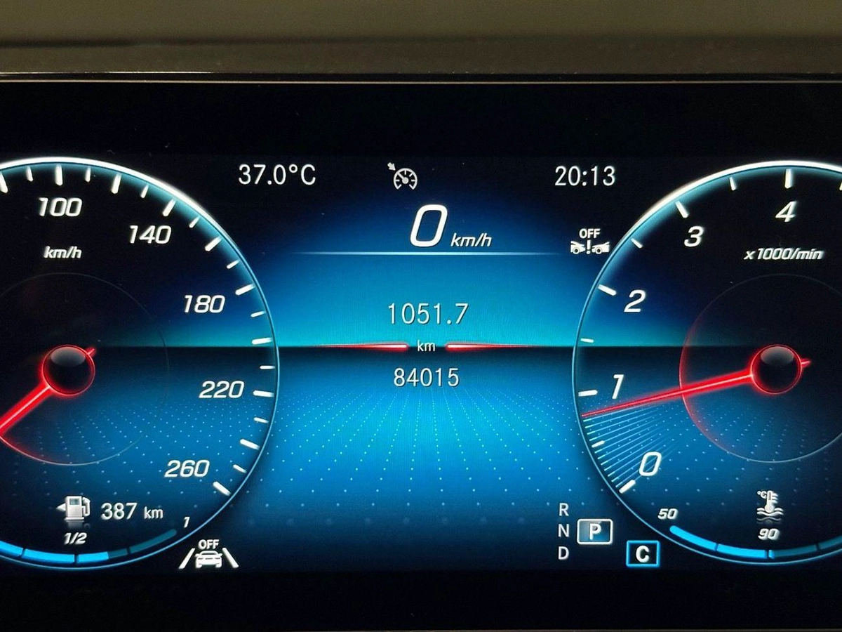 Mercedes Benz CLA250 AMG PREMIUM PLUS-8-0
