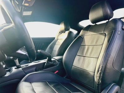 2022 Ford Mustang Ecoboost-10