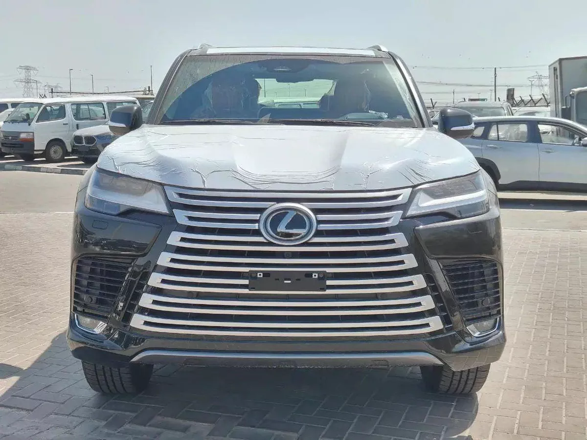 Lexus LX600 VIP LEXUS LX 600 VIP 3.5L-1-0