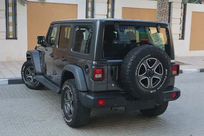 JEEP WRANGLER -unlimited sport 2018-129000KM-GCC SPECS-FULL SERVICE HISTORY-EXCELLENT CONDITION-2