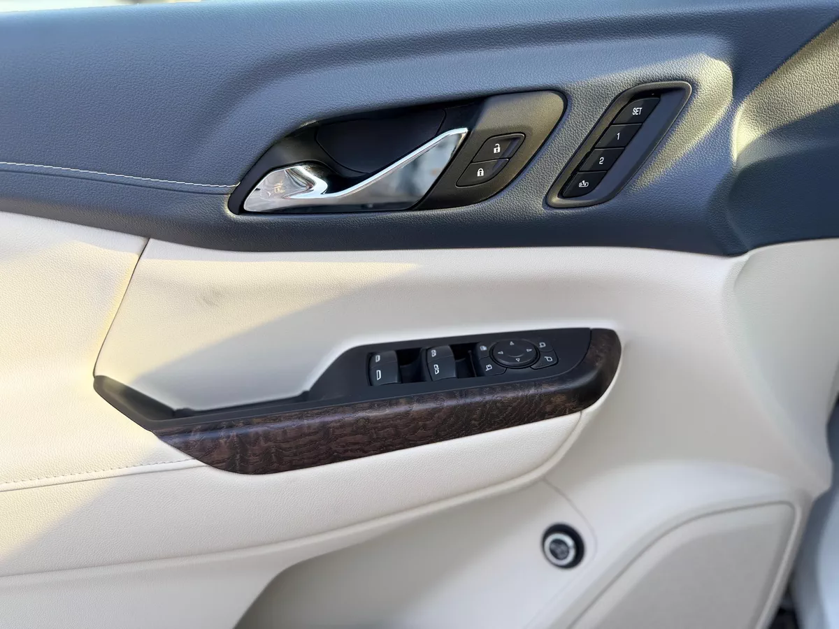 GMC ACADIA DENALI - 2023-13-13