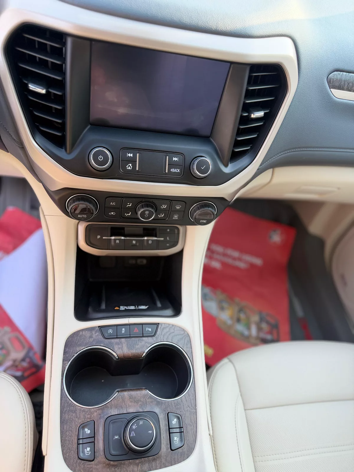 GMC ACADIA DENALI - 2023-17-17
