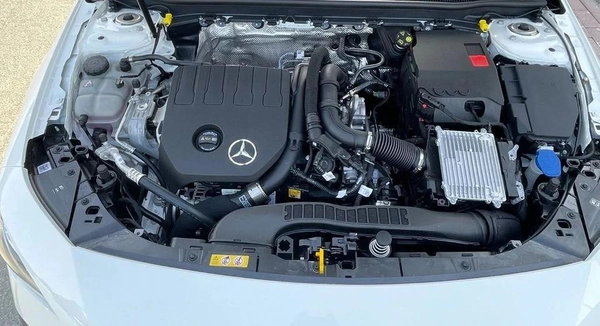 Mercedes-Benz CLA 200 1.3L COUPE -4CYL 165HP GARGASH