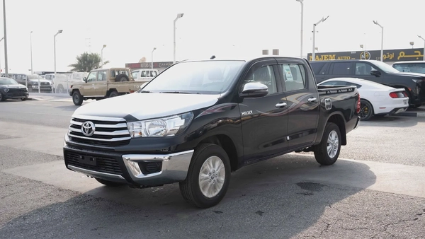 2025 Toyota Hilux Double Cab DLX - GCC Specs - Brand New!