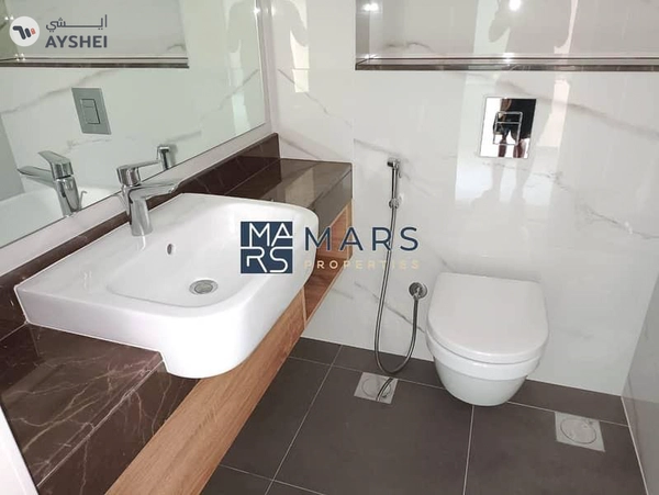 Luxurious brand new 3 bedroom villa available in sustainable city for rent just 130k