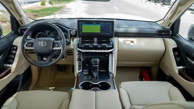 Toyota Land Cruiser VX 3.5L-6