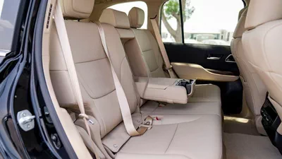 Toyota Land Cruiser VX 3.5L-7