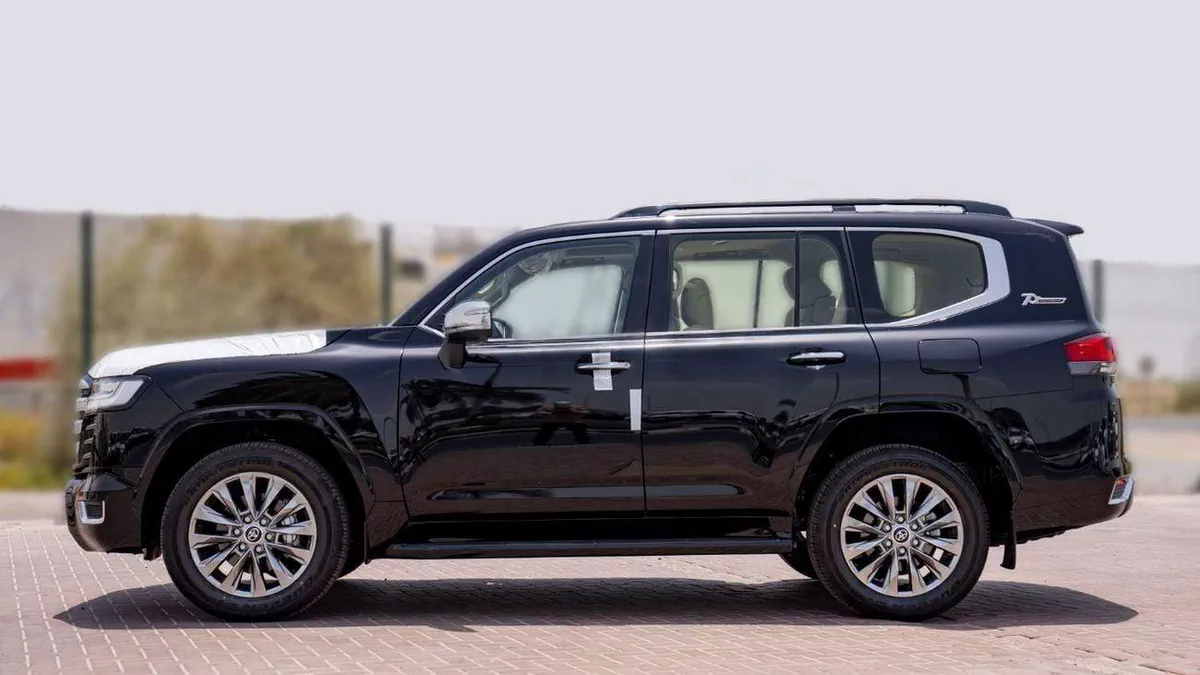 Toyota Land Cruiser VX 3.5L-10-0