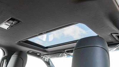 Toyota Land Cruiser VX LC300 VX 4.0P AT MY2024 – WHITE-11