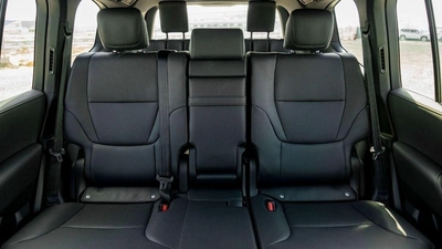 Toyota Land Cruiser VX LC300 VX 4.0P AT MY2024 – WHITE-15