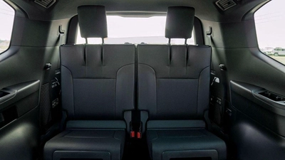 Toyota Land Cruiser VX LC300 VX 4.0P AT MY2024 – WHITE-16