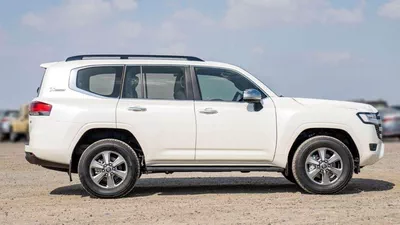 Toyota Land Cruiser VX LC300 VX 4.0P AT MY2024 – WHITE-6