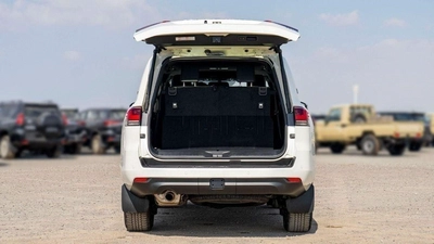 Toyota Land Cruiser VX LC300 VX 4.0P AT MY2024 – WHITE-7