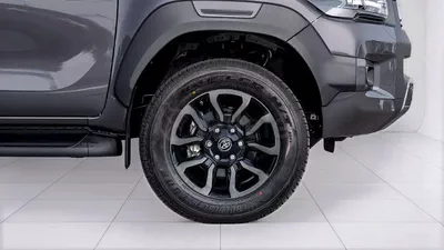 Toyota Hilux ADVENTURE | 2-YEAR WARRANTY + SERVICE AVAILABLE | IN-HOUSE FINANCING | 0% DOWNPAYMENT (BANK)-4