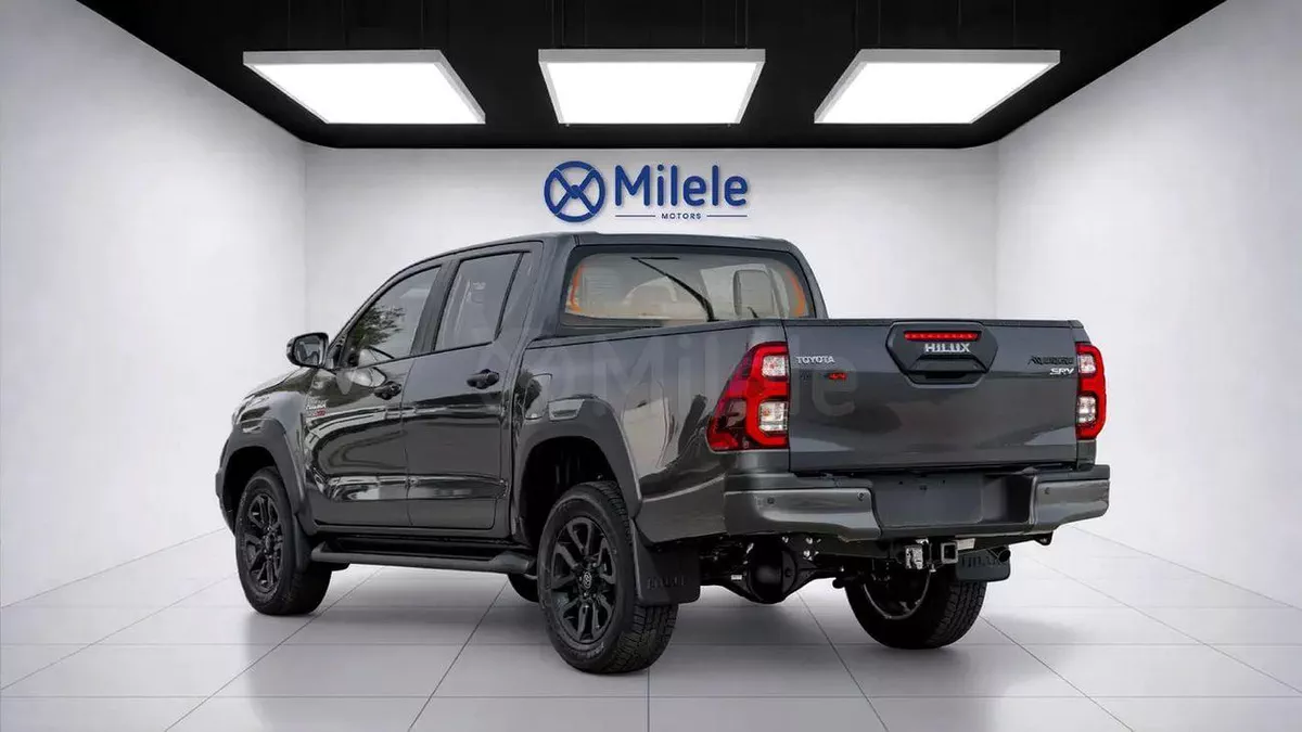 Toyota Hilux ADVENTURE | 2-YEAR WARRANTY + SERVICE AVAILABLE | IN-HOUSE FINANCING | 0% DOWNPAYMENT (BANK)-5-0