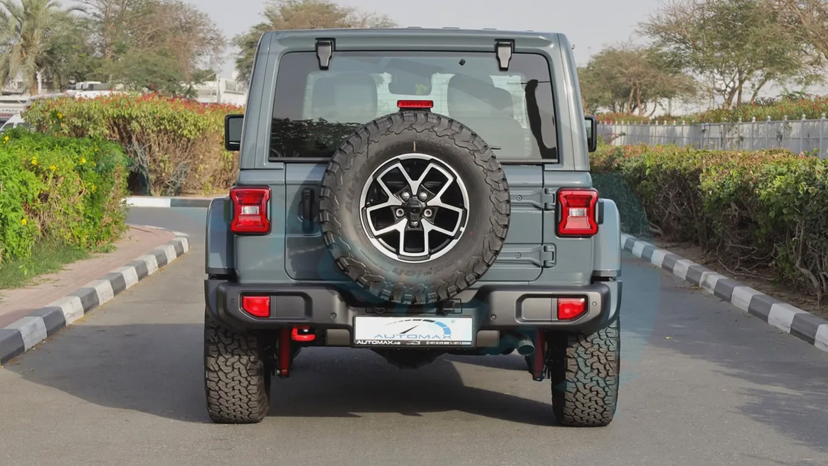 ( 5 Years Warranty + 3 Years Service ) 2026 Jeep Wrangler Rubicon 2.0L Turbo 4x4 GCC 0Km-5-5